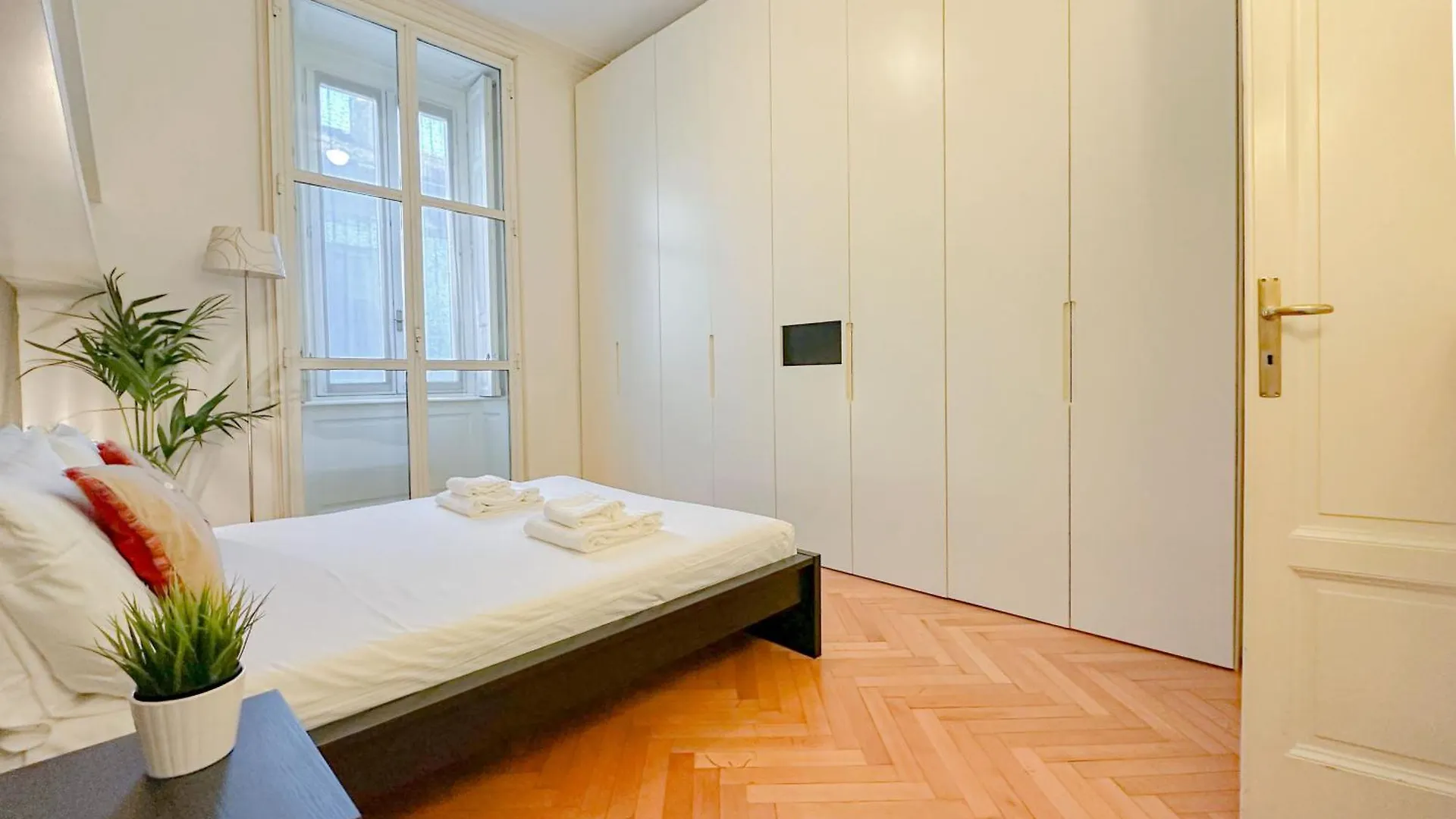 Dell'Orso Luxury Home - 5 Mins From Montenapoleone Milan Italie