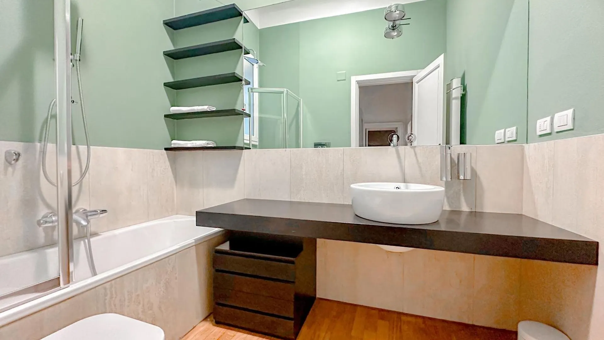 Dell'Orso Luxury Home - 5 Mins From Montenapoleone Milan Appartement