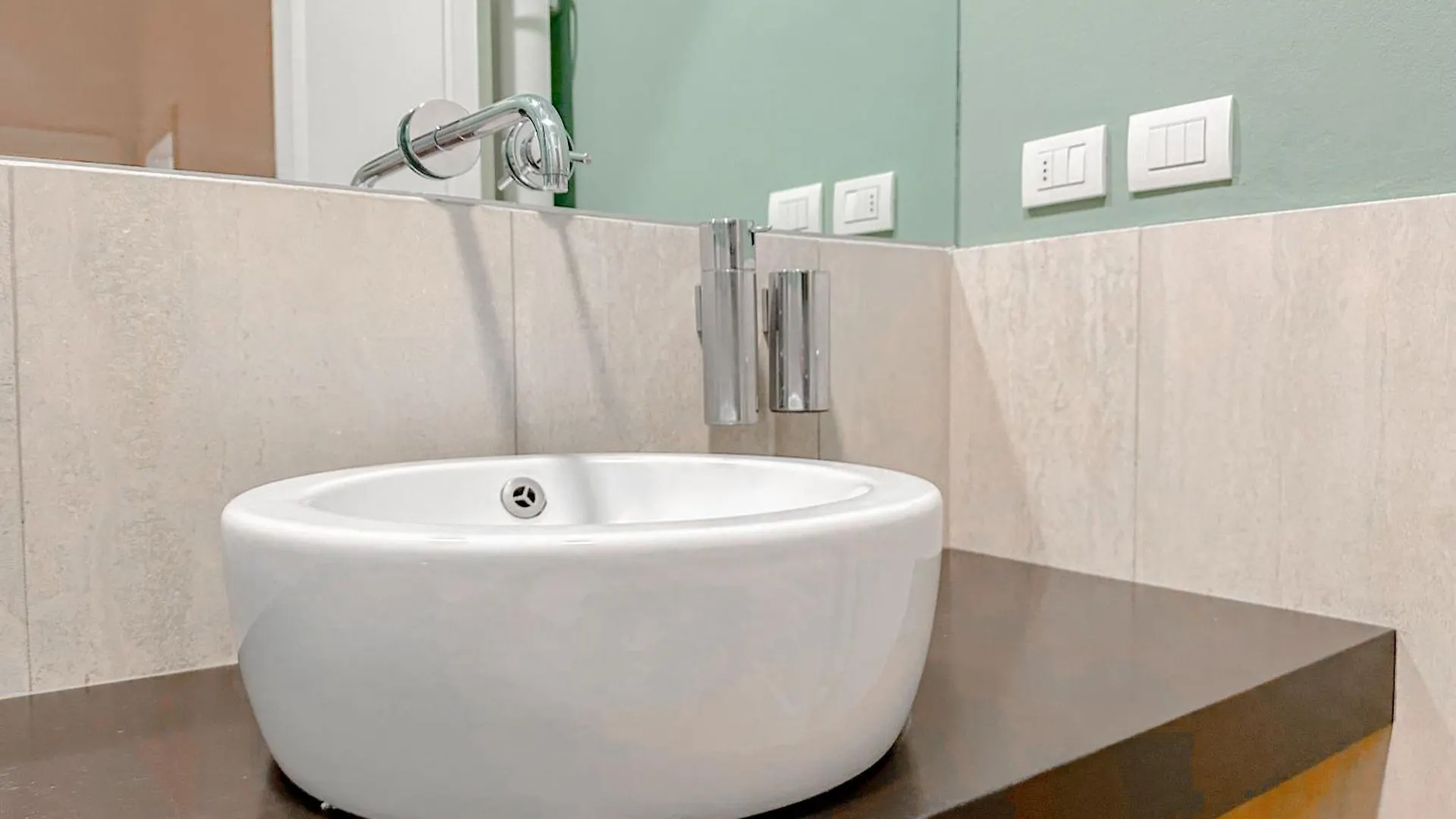 Apartment Dell'Orso Luxury Home - 5 Mins From Montenapoleone Milan
